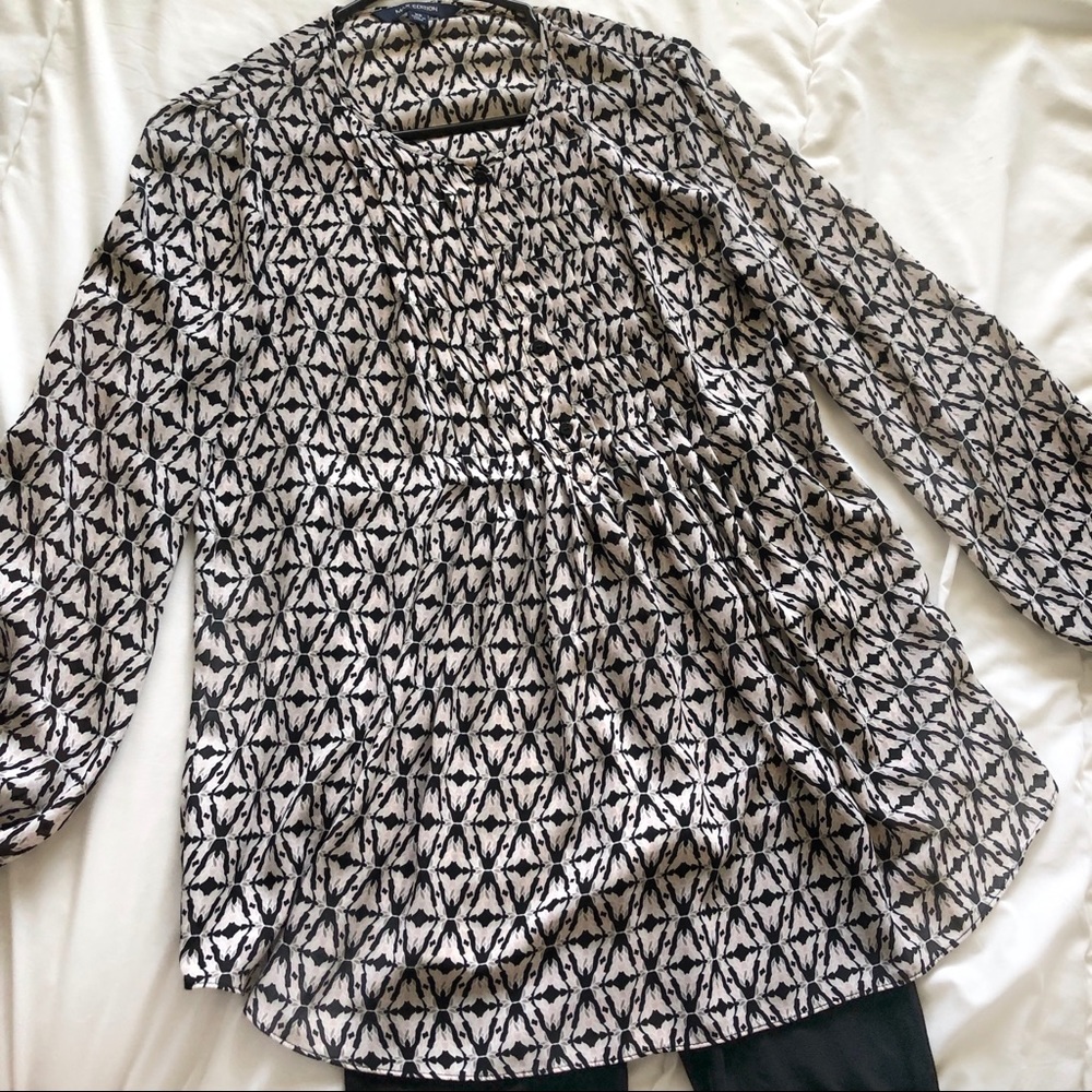 Gorgeous tunic! - Picture 2 of 3